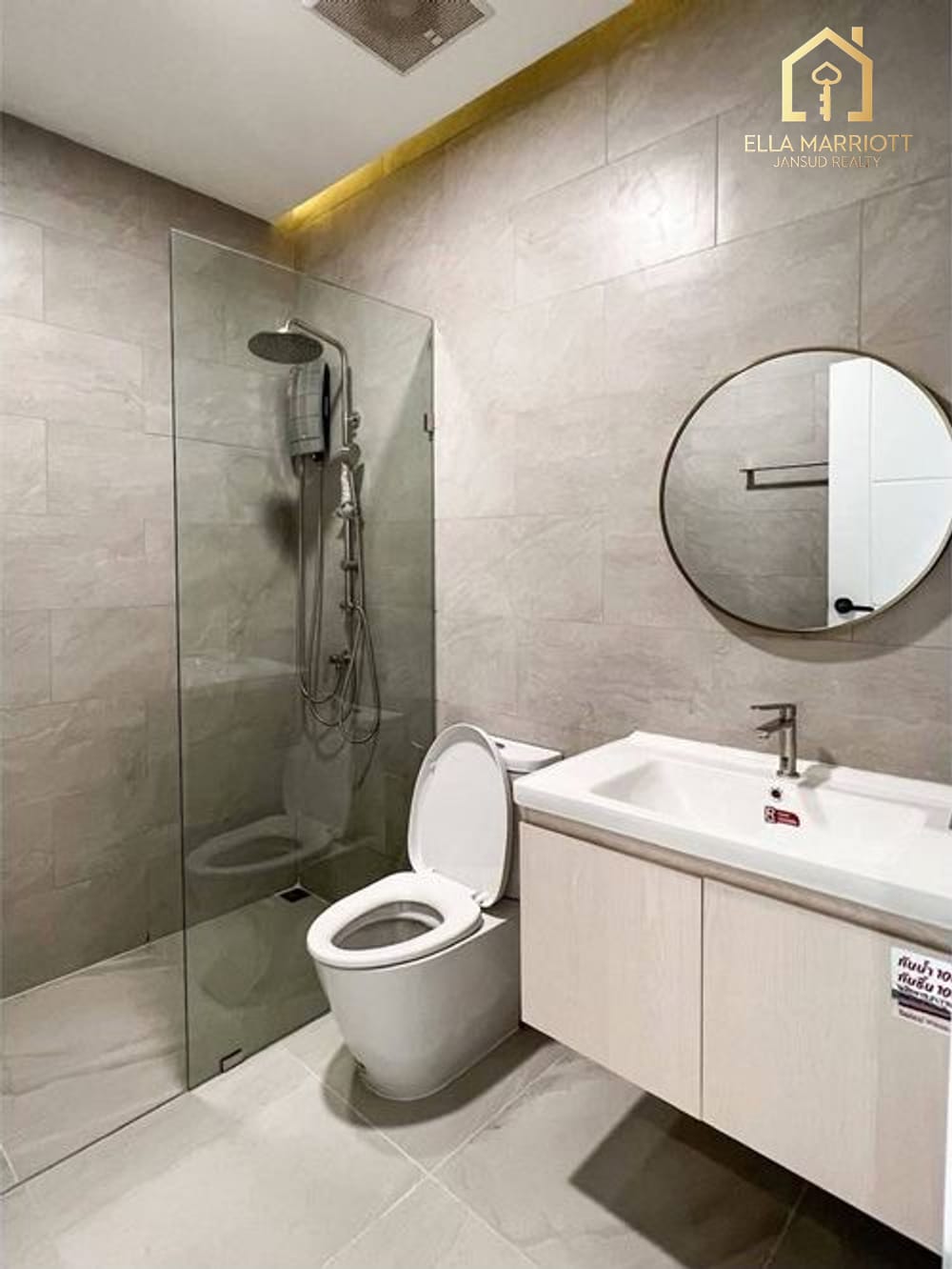 Luxury Townhouse for Sale with Tenant in Ekkamai-Pridi 10
