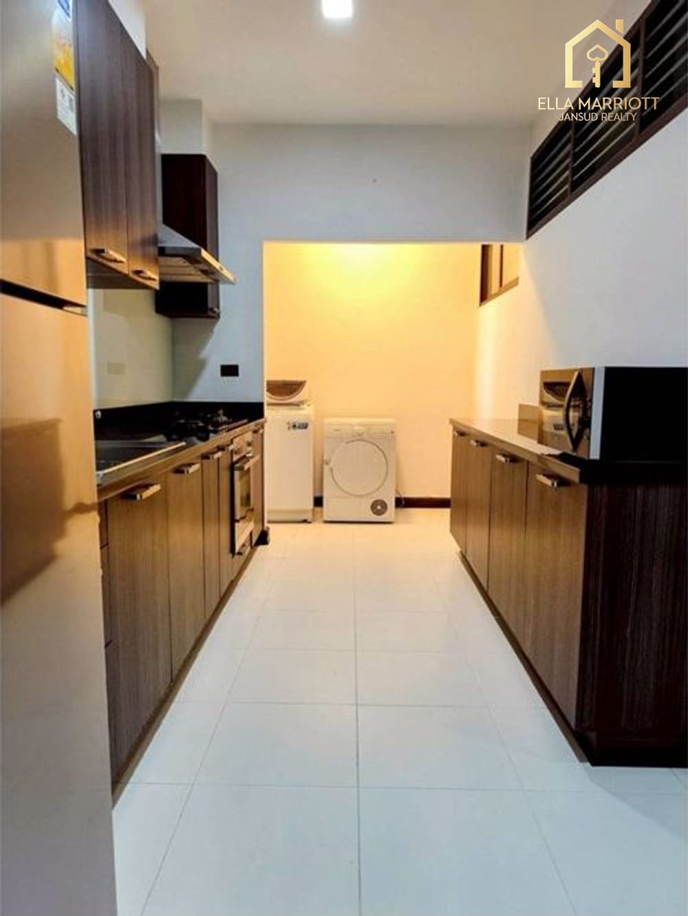 2-Bedroom Condo at Spacious Low-Rise Apartment on Sukhumvit 63 (Ekamai) 4