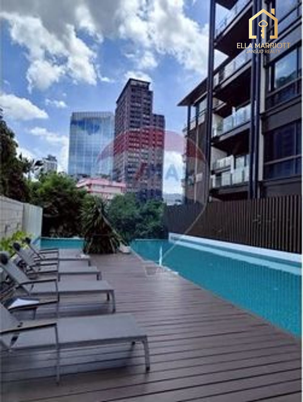 2-Bedroom Condo at Spacious Low-Rise Apartment on Sukhumvit 63 (Ekamai) 9