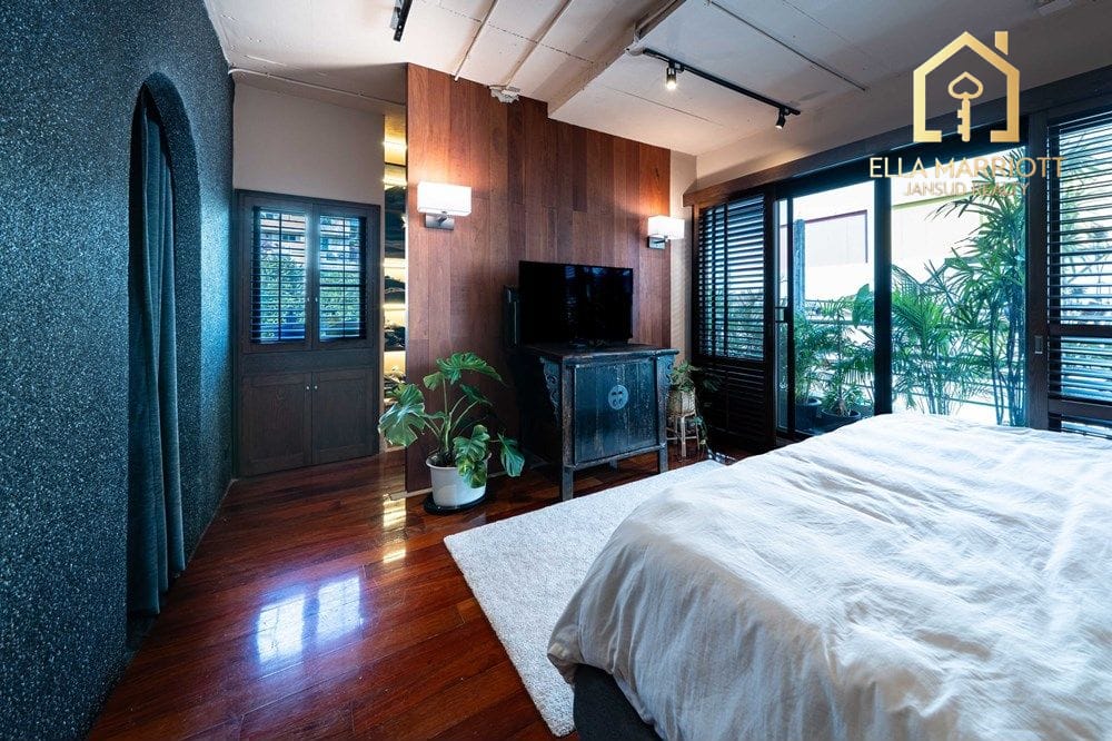 Good Deal! 3BR Newly Renovated Condo, Soi Sawadee (Sukhumvit 31) 17
