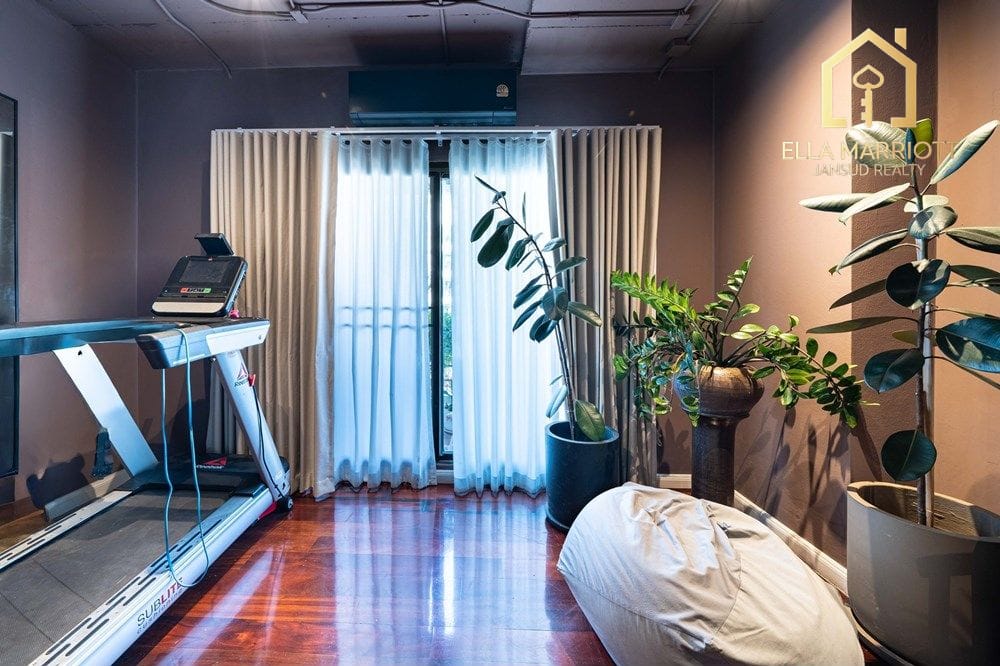 Good Deal! 3BR Newly Renovated Condo, Soi Sawadee (Sukhumvit 31) 25