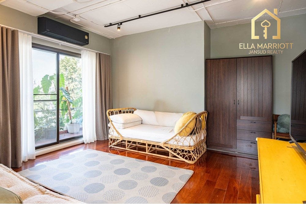 Good Deal! 3BR Newly Renovated Condo, Soi Sawadee (Sukhumvit 31) 27