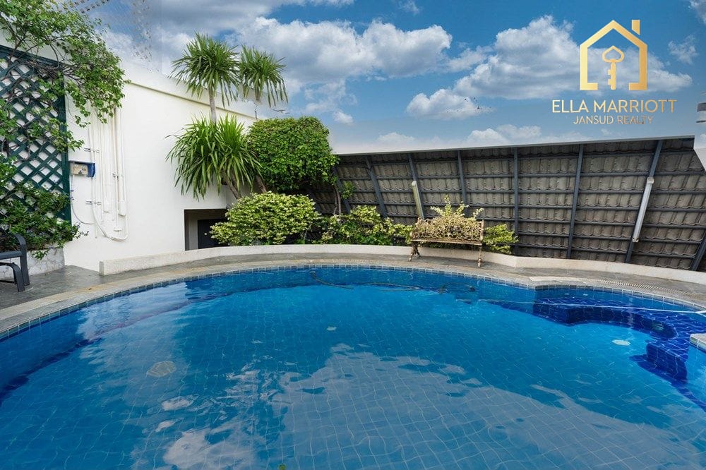 Good Deal! 3BR Newly Renovated Condo, Soi Sawadee (Sukhumvit 31) 35