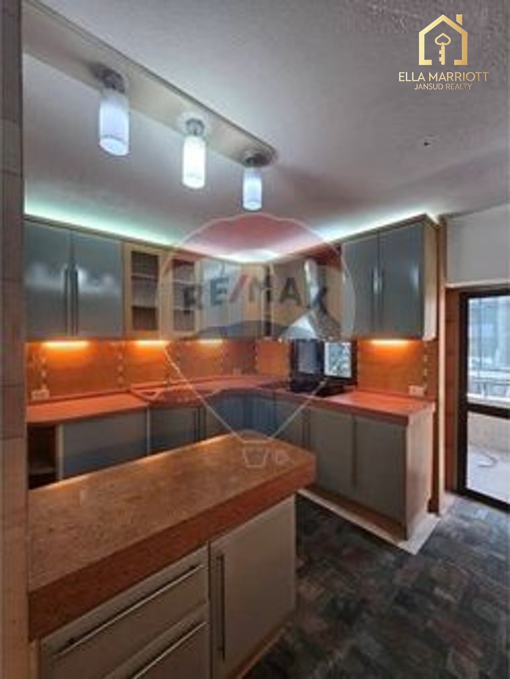 3-Bedroom Condo at Sithakarn Condominium 3