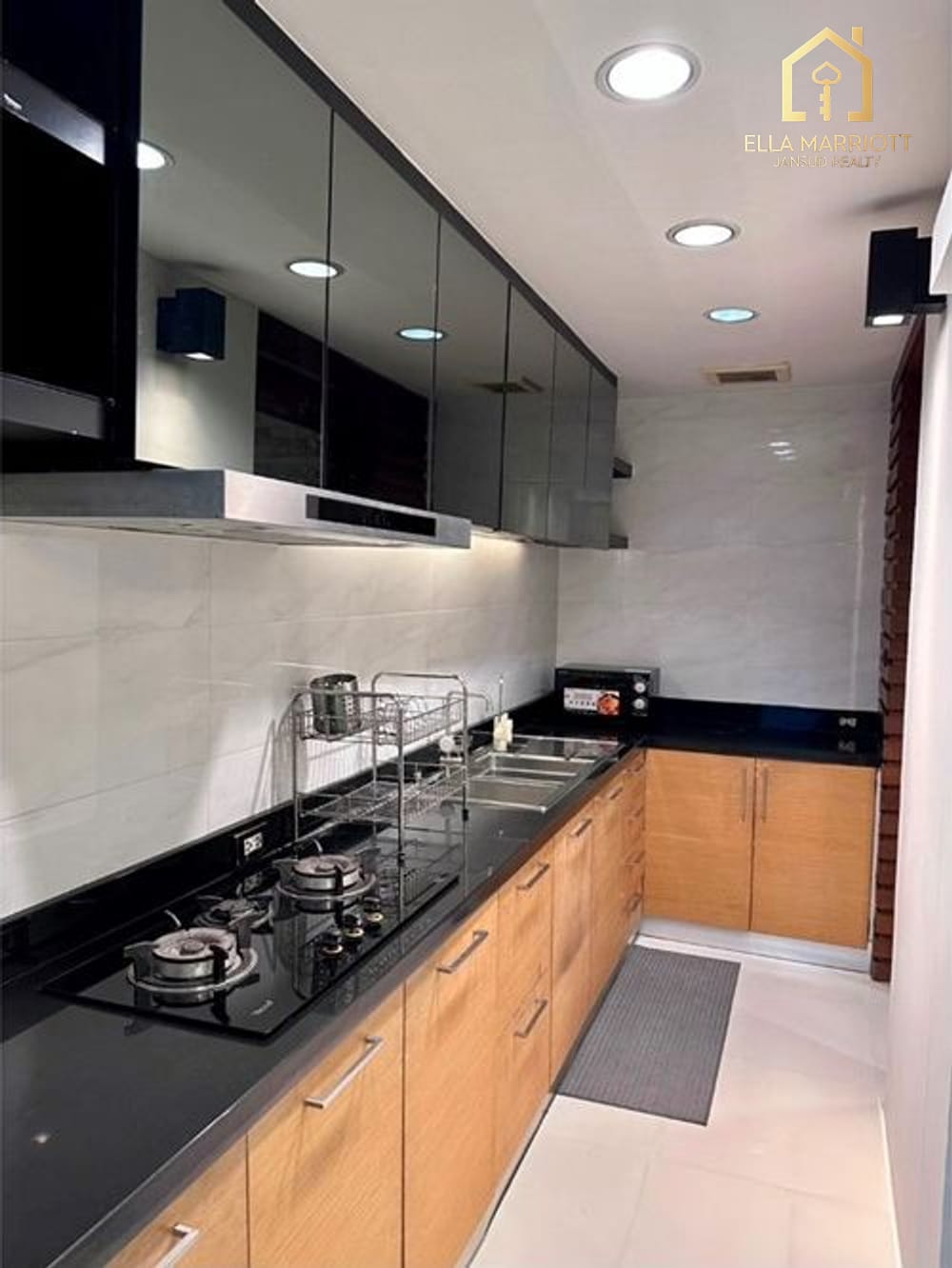 For Rent - Newly Renovated 3-Bedroom Townhouse in Noble Cube, Pattanakarn 5