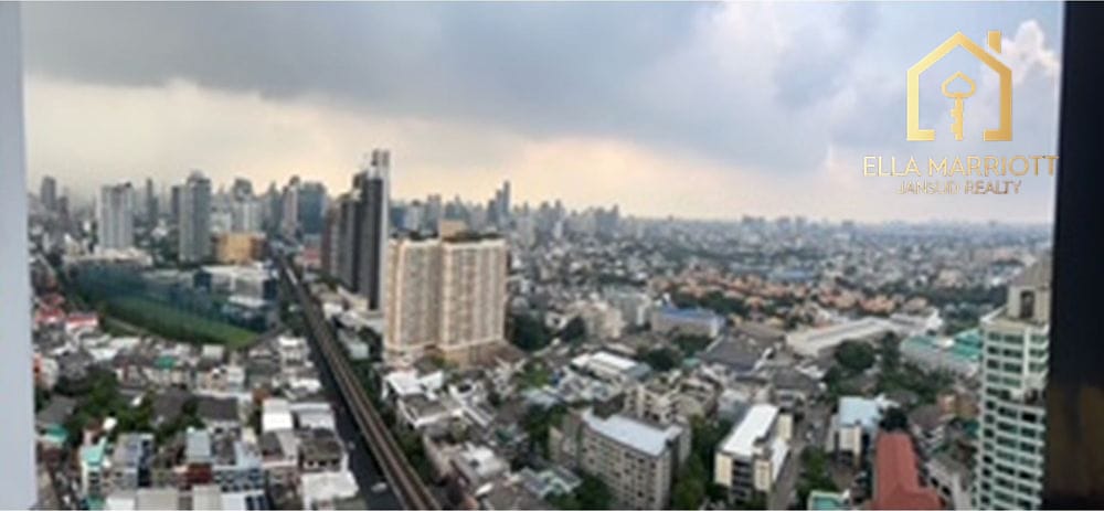 1-Schlafzimmer-Eigentumswohnung im Rhythm Sukhumvit 44/1 – 2 Gehminuten zur BTS Phra Khanong 5