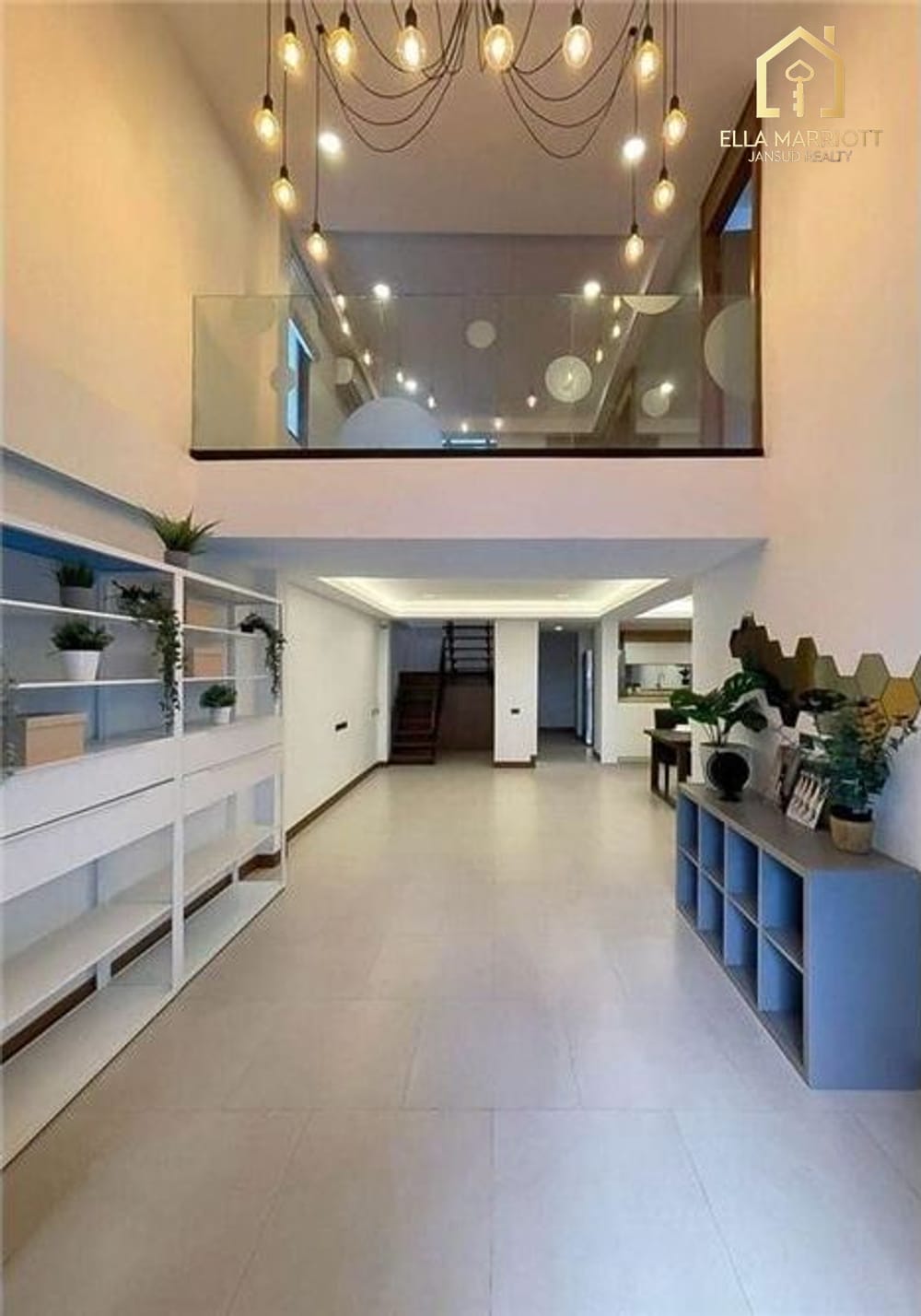 Rent 90K | 220sqm 3-Storey Townhouse | 300m ASB & Samitivej | 5