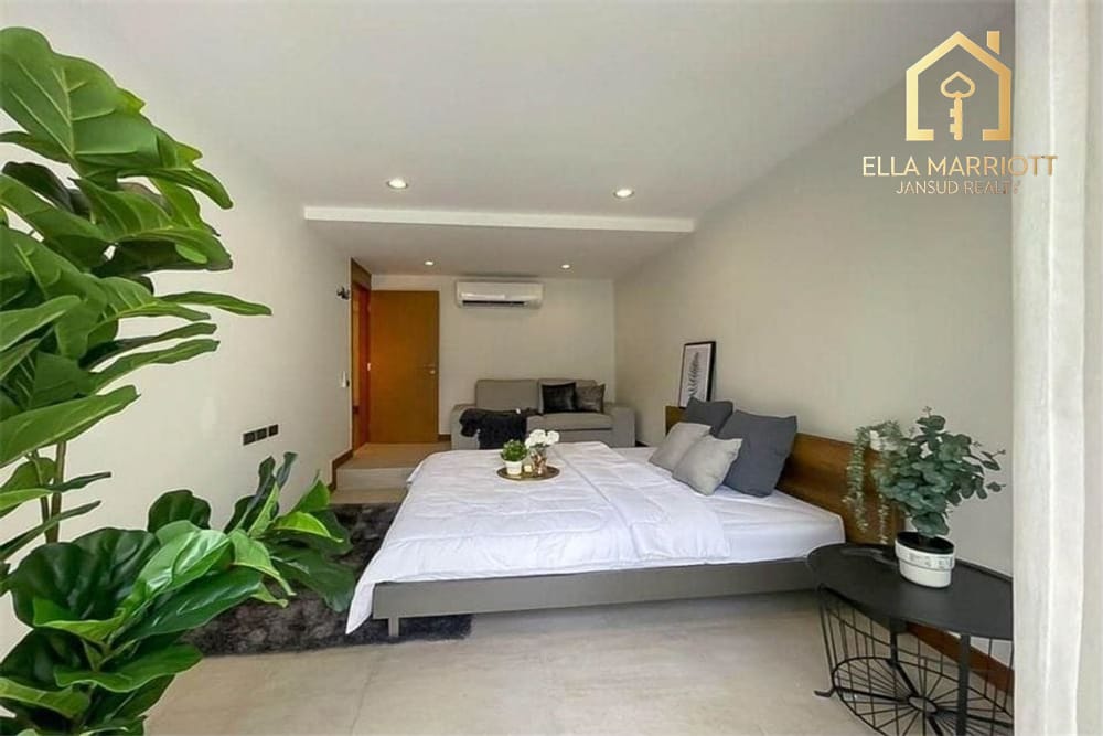 Rent 90K | 220sqm 3-Storey Townhouse | 300m ASB & Samitivej | 8