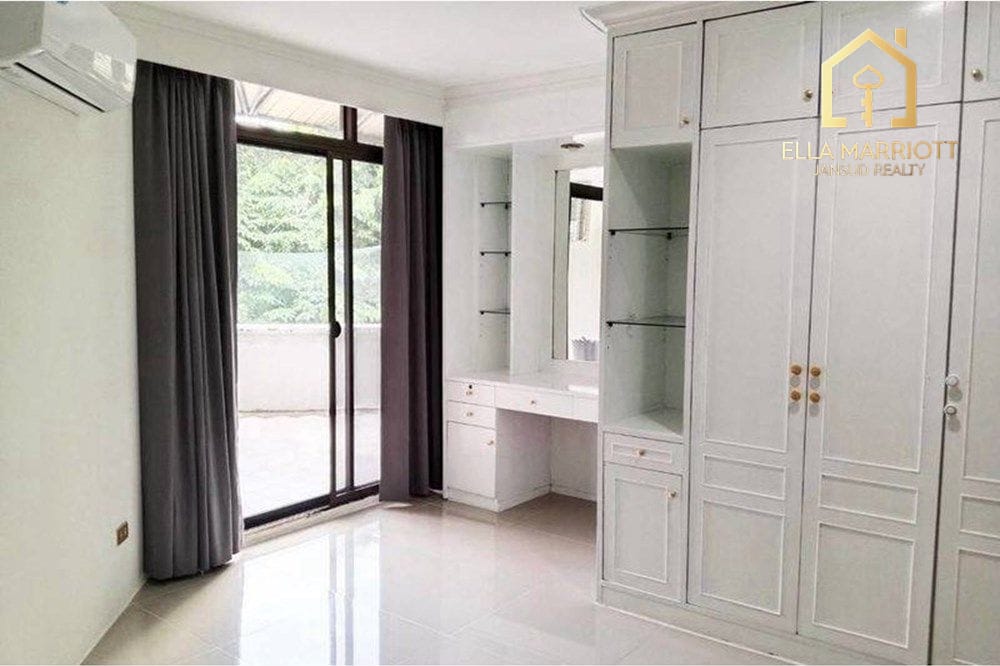 2-Bedroom Condo near BTS 14