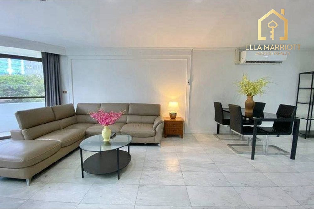 2-Bedroom Condo near BTS 2