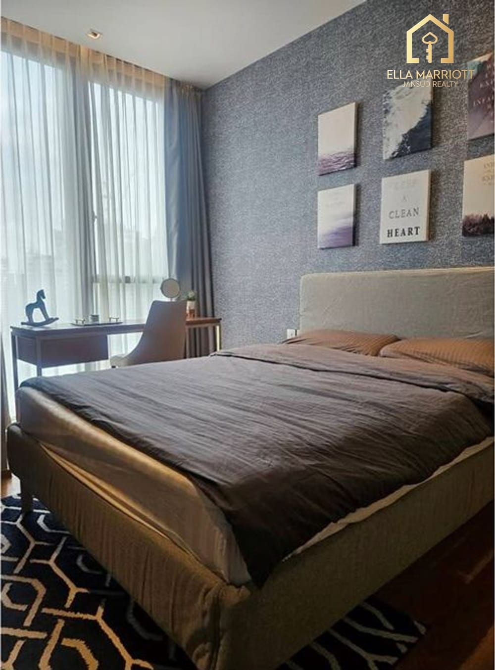 "Luxurious 2BR Condo in Bangkok's Vibrant Heart" 7