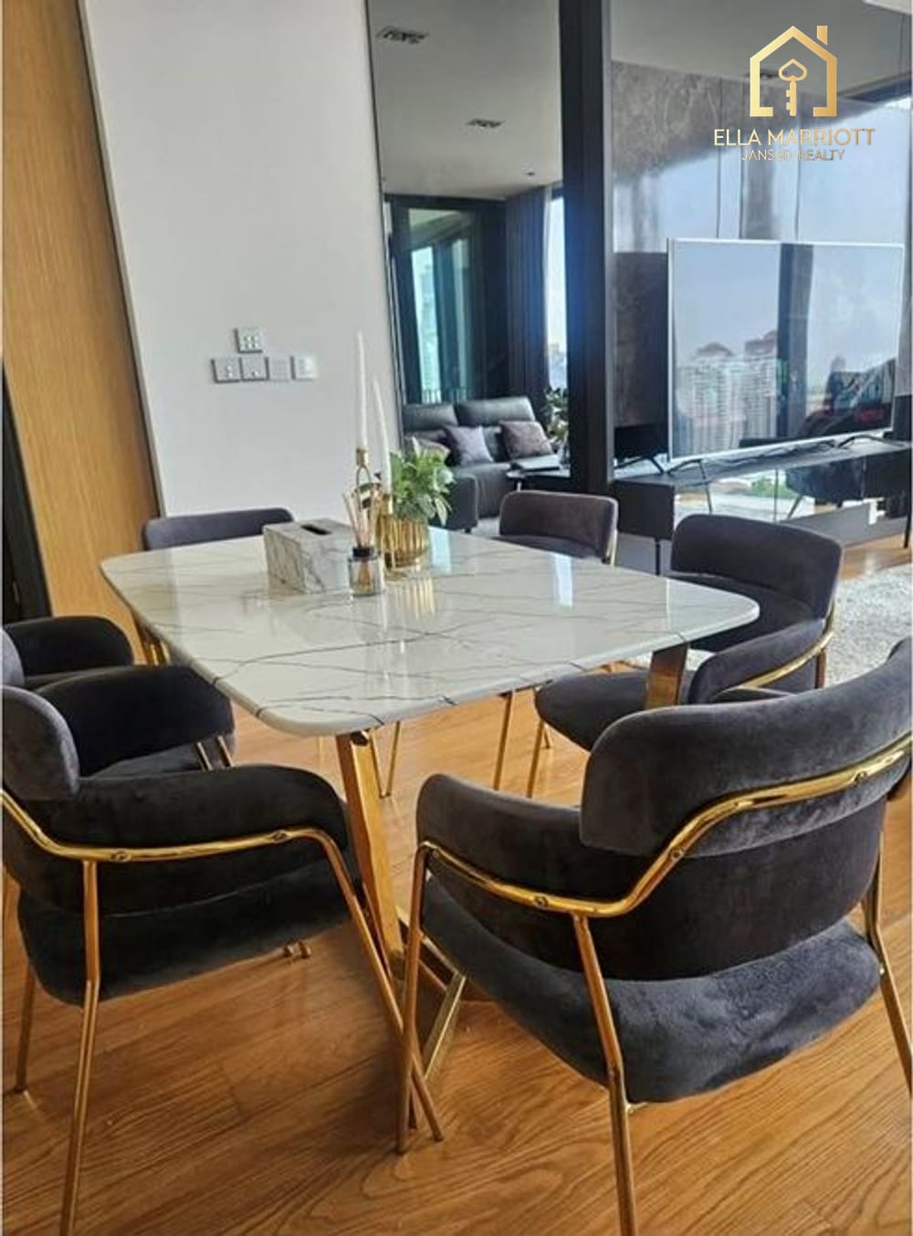 "Luxurious 2BR Condo in Bangkok's Vibrant Heart" 9