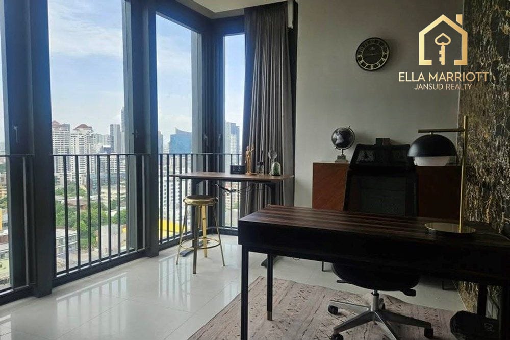 "Luxurious 2BR Condo in Bangkok's Vibrant Heart" 3