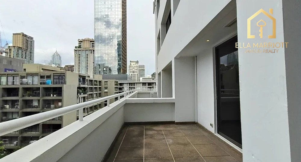 Rent 80K | 147sqm Low-Rise Condo in Lang Suan with Direct Lumphini Park View 4