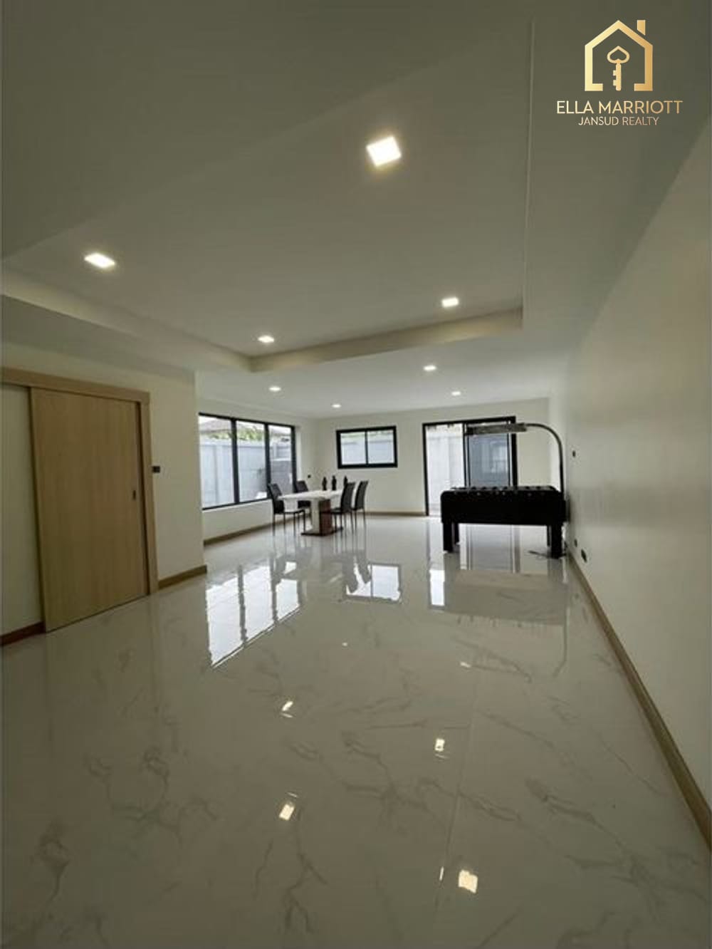 Versatile Home + Business Space in Central Bangkok 8