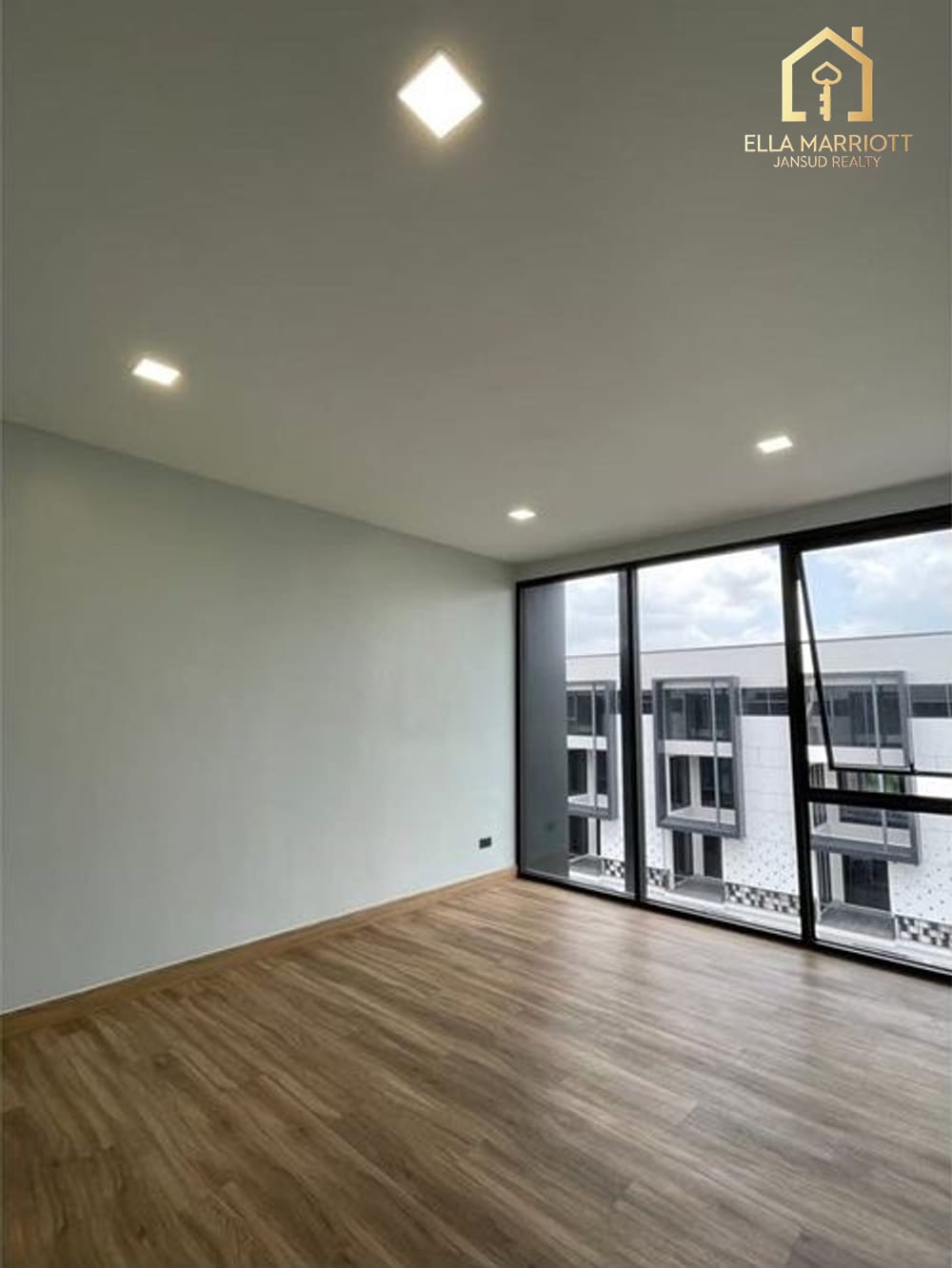 Versatile Home + Business Space in Central Bangkok 9
