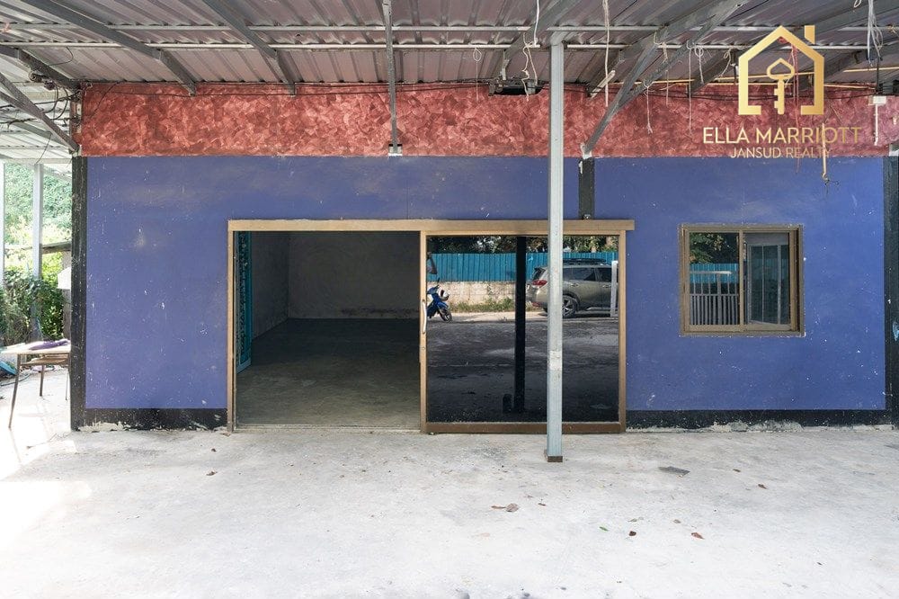 For Rent: Large Warehouse in Prime Location  for All Types of Business 13