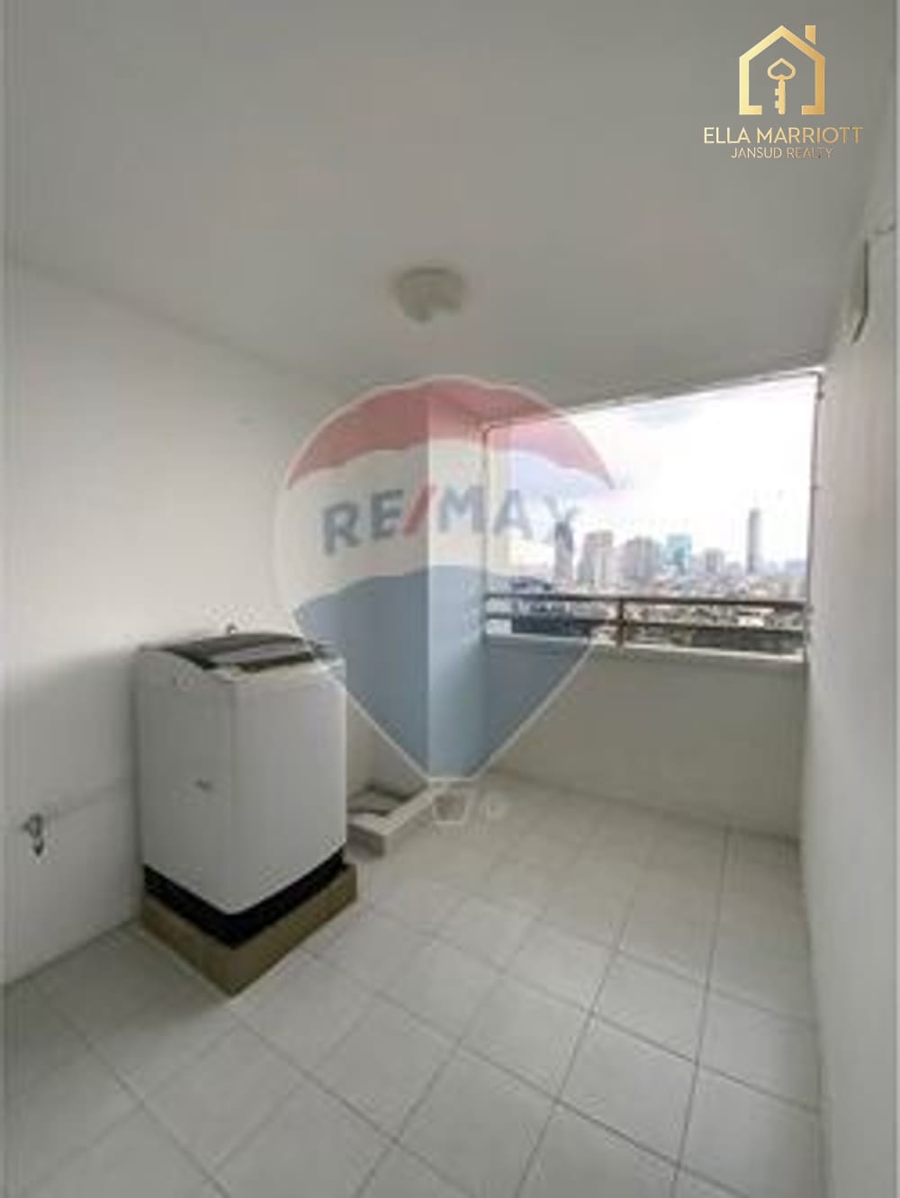 3-Bedroom Condo at Regent on the Park 3 13