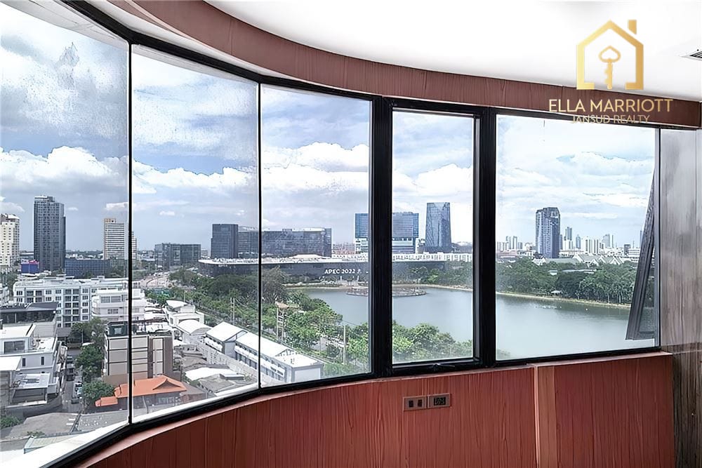 Prime Sukhumvit Office - 257 sqm, Great Location! 2