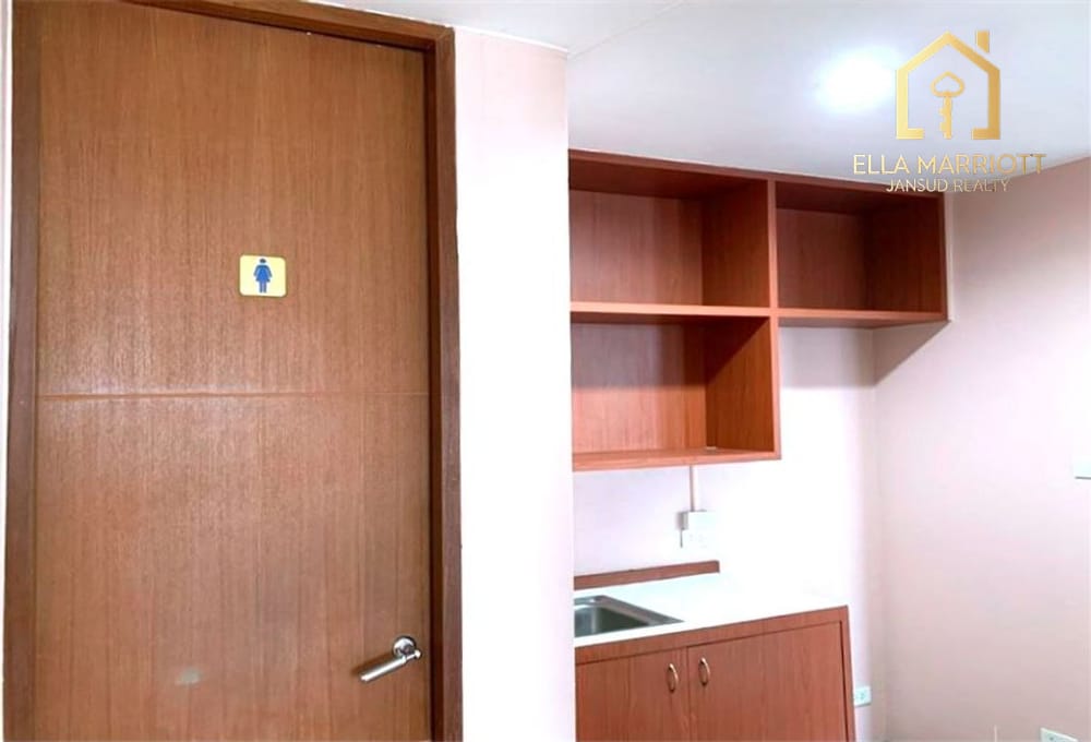 Prime Sukhumvit Office - 257 sqm, Great Location! 22