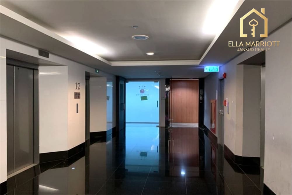 Prime Sukhumvit Office - 257 sqm, Great Location! 28