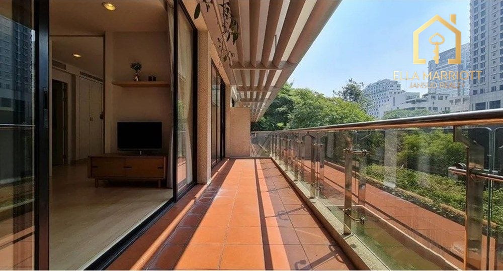 For Rent: Modern Low-Rise 1BR Apartment Near BTS Ploenchit 5