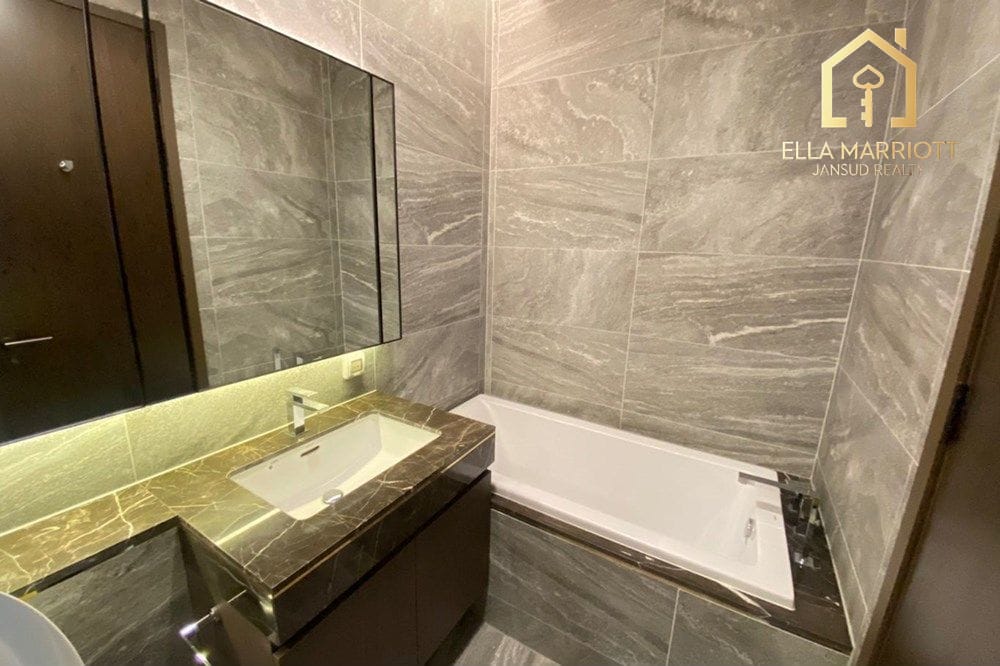 1-Bedroom Condo at The ESSE Sukhumvit 36 7