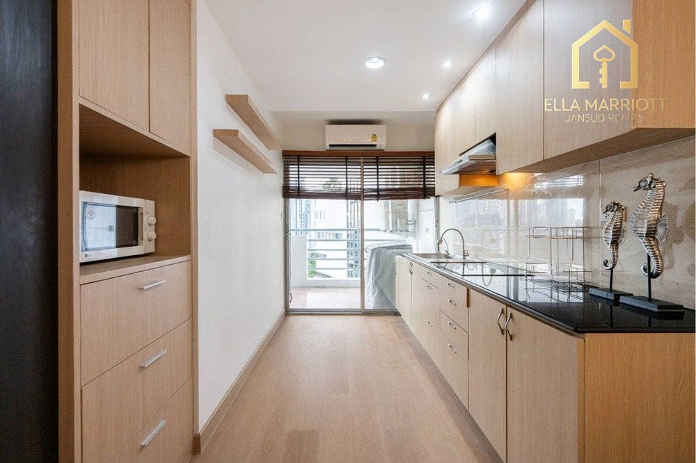 For sale new renovated 2 bedrooms at The Waterford Diamond 3