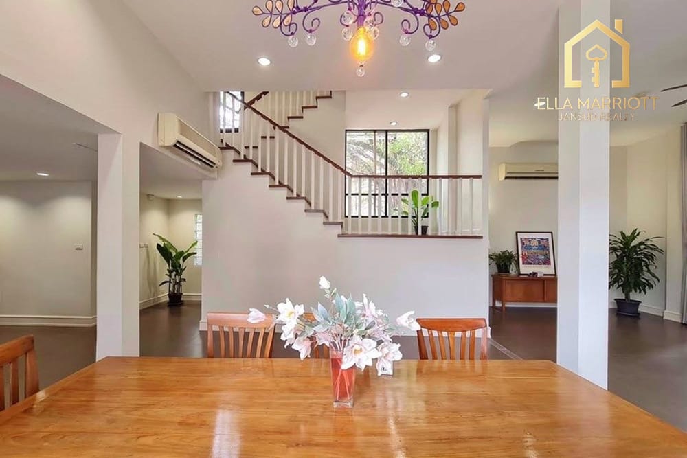 Rent 120K | 350sqm Townhouse | Sukhumvit 38 | Pet-Friendly Thonglor 3