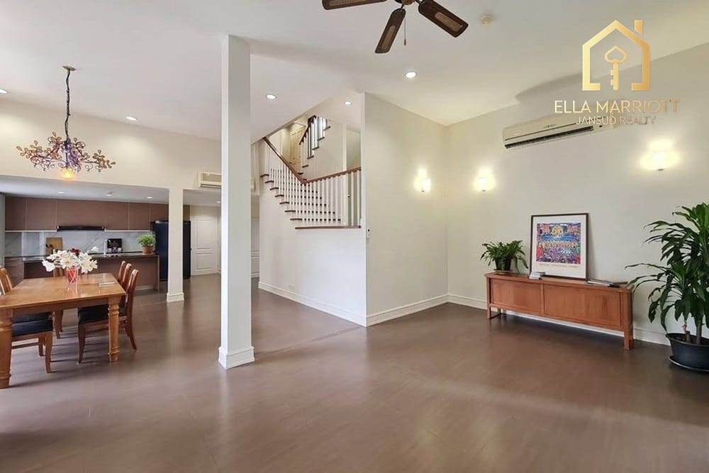 Rent 120K | 350sqm Townhouse | Sukhumvit 38 | Pet-Friendly Thonglor 4