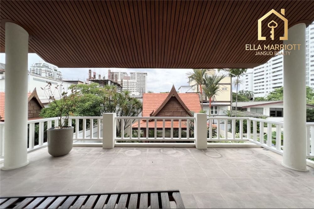 For Rent: Detached Single House with Private Pool 4