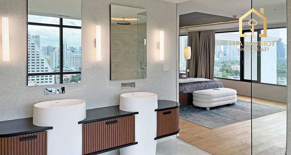 2-Bedroom Condo at Crystal Garden — 13 min walk to BTS Nana 11