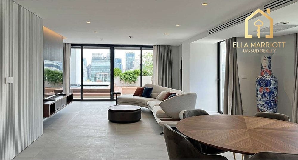 2-Bedroom Condo at Crystal Garden — 13 min walk to BTS Nana 2