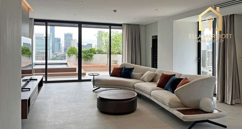 2-Bedroom Condo at Crystal Garden — 13 min walk to BTS Nana 4