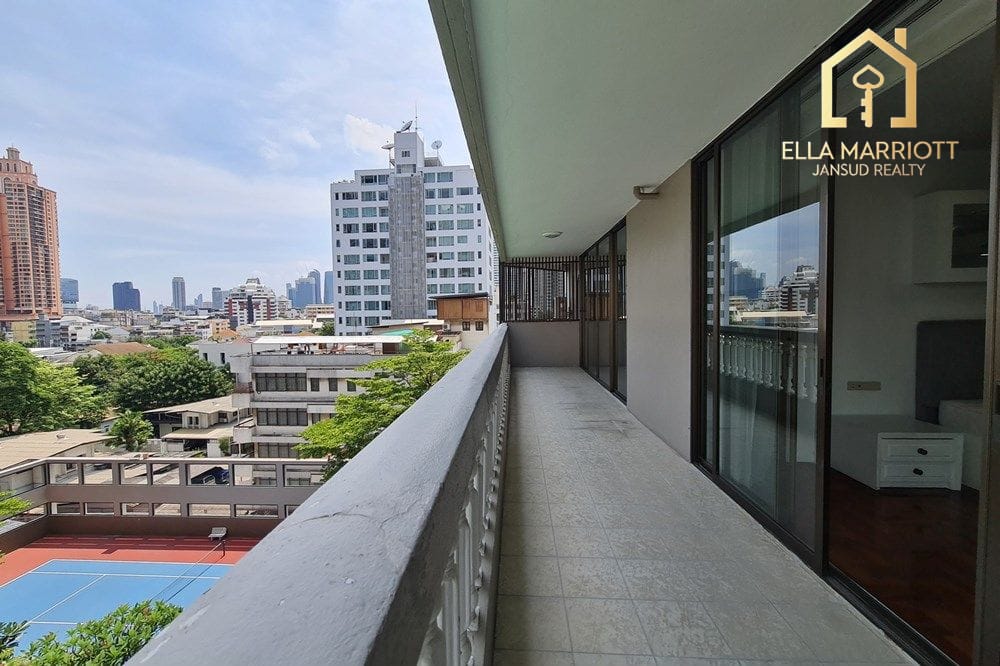 Pet-Friendly Duplex Apartment | Spacious with Open Views 20