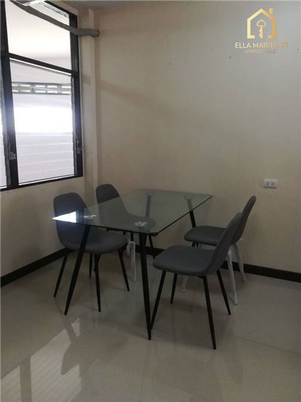3-Bedroom Townhouse for Rent in Prime Sukhumvit Location 10