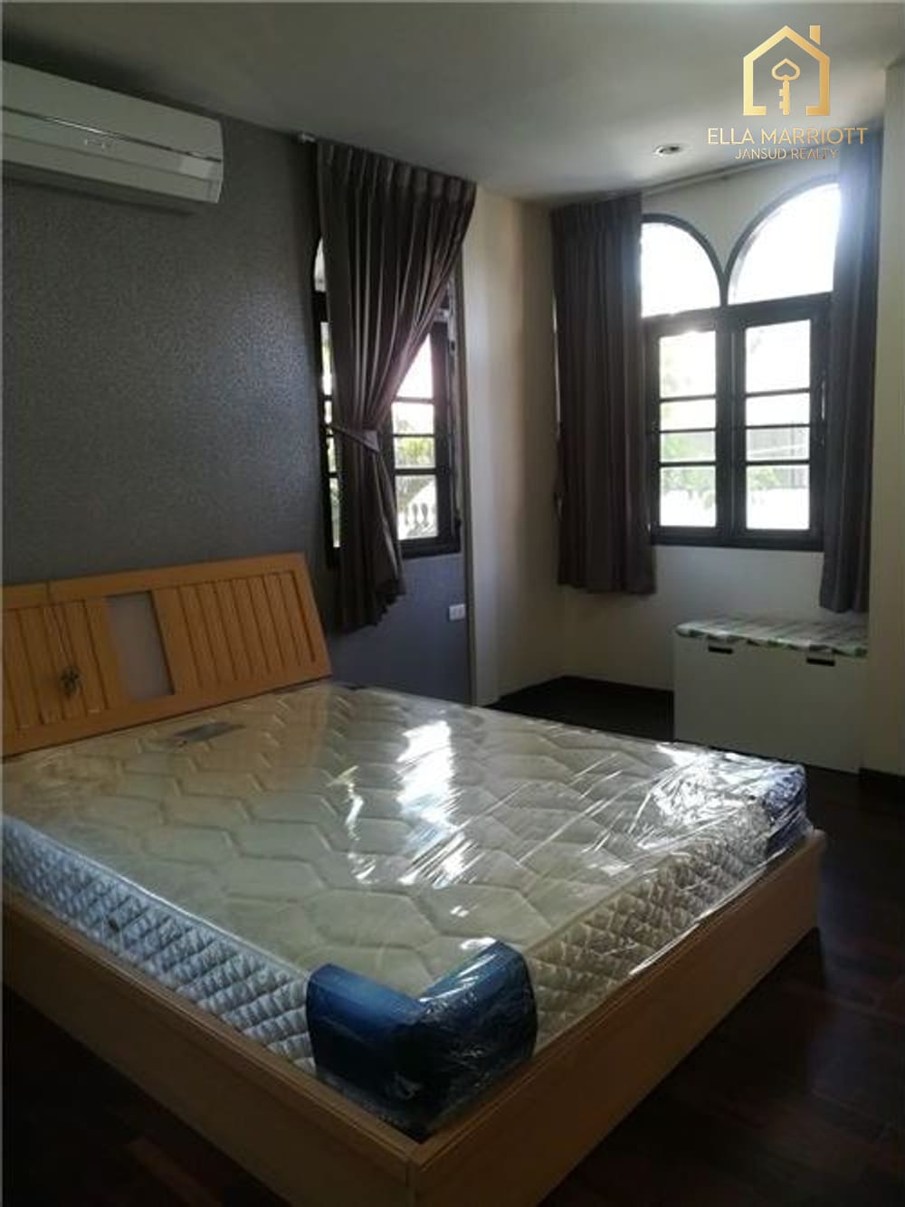 3-Bedroom Townhouse for Rent in Prime Sukhumvit Location 22