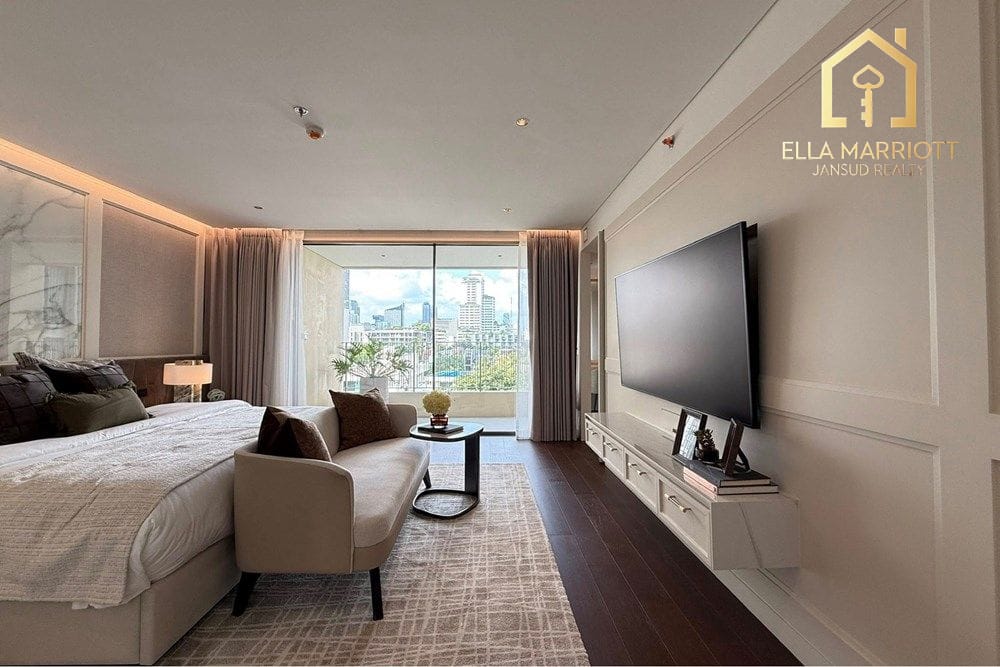 Pet-Friendly Urban Condo - Brand New Living Experience 4
