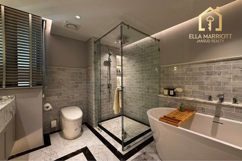 Pet-Friendly Urban Condo - Brand New Living Experience 7