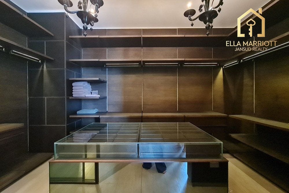 Luxury 3-Bedroom Penthouse with Private Pool Just 4 Mins Walk from BTS Nana 12