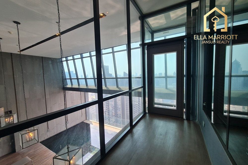 Luxury 3-Bedroom Penthouse with Private Pool Just 4 Mins Walk from BTS Nana 18