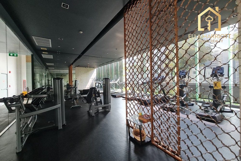 Luxury 3-Bedroom Penthouse with Private Pool Just 4 Mins Walk from BTS Nana 33