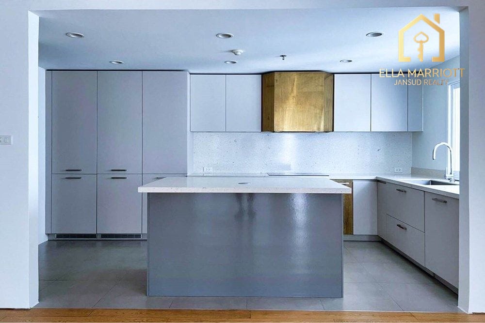 Sathorn Park Place | 341sqm Renovated 4BR | High Fl (18th) 3