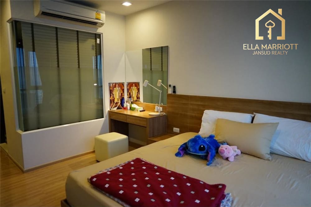 Modern 2BR Condo at Rhythm Sathorn | 250m to BTS Saphan Taksin | Prime CBD Location 5
