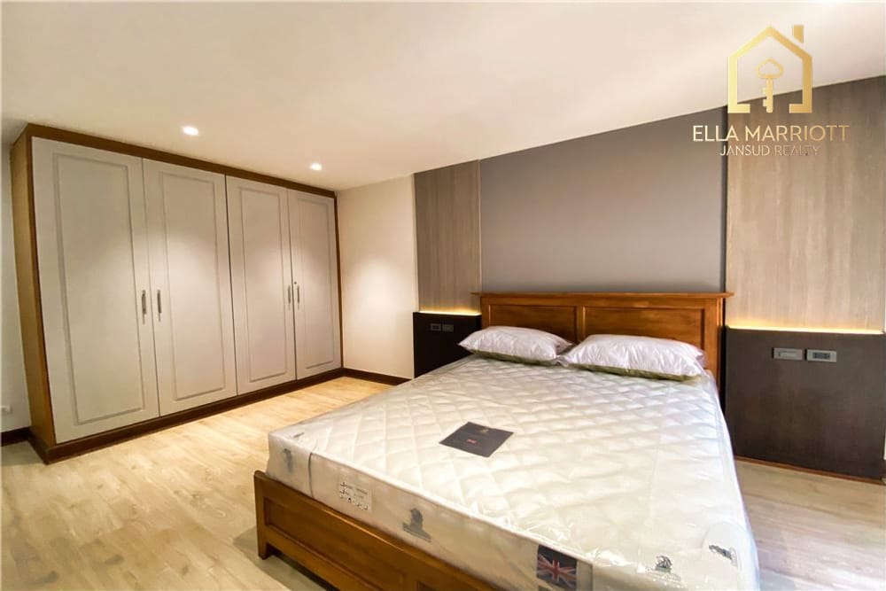 Renovierte 150m² Eigentumswohnung mit 2 Schlafzimmern in Phloen Chit | Haustierfreundlich | 700m zur BTS 11