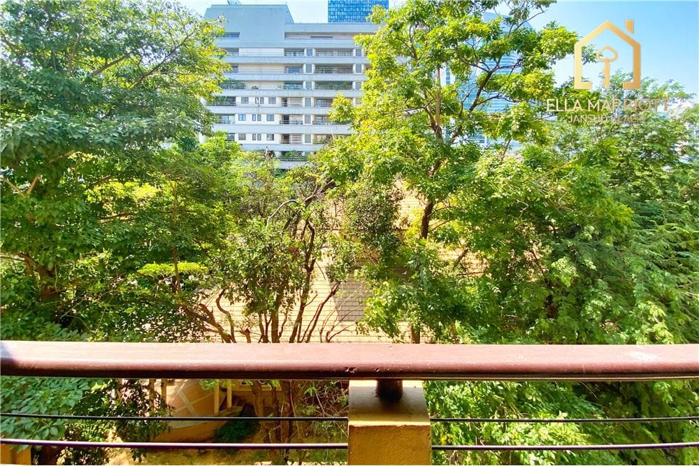 Renovierte 150m² Eigentumswohnung mit 2 Schlafzimmern in Phloen Chit | Haustierfreundlich | 700m zur BTS 13