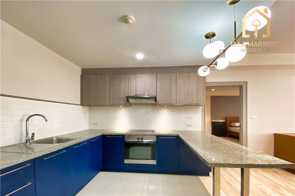 Renovierte 150m² Eigentumswohnung mit 2 Schlafzimmern in Phloen Chit | Haustierfreundlich | 700m zur BTS 6
