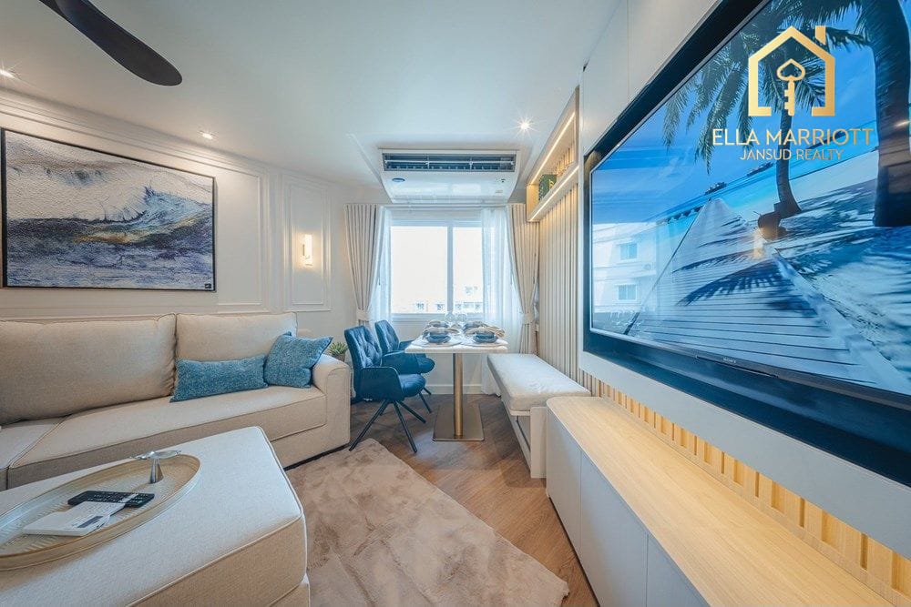 Neu renovierte 90 m² Eigentumswohnung mit 2 Schlafzimmern und privatem Parkplatz in Fortune Town. 3