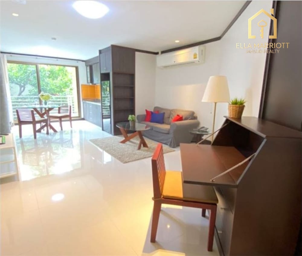Rent 35K | Fully Renovated 77sqm 1BR | Bathtub | Pet Friendly Thonglor 2
