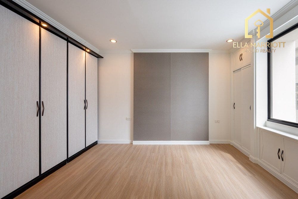 3-Zimmer-Eigentumswohnung in Las Colinas — 2 Gehminuten zur MRT Sukhumvit 14